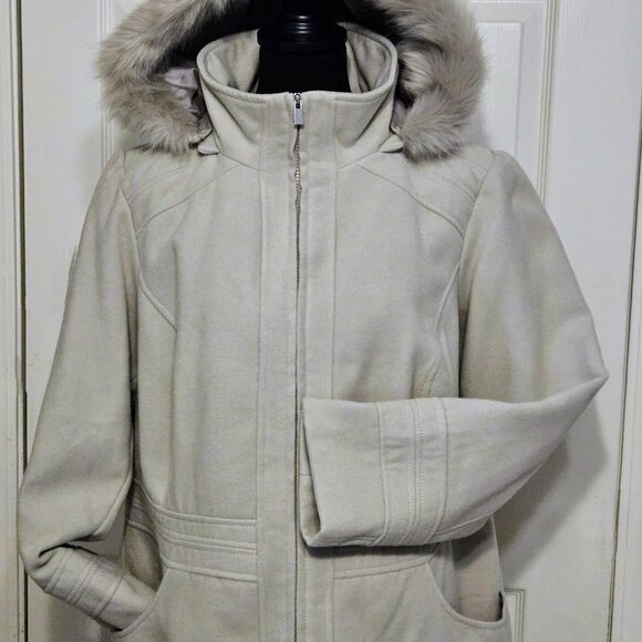 Warm Winter Coat Beige Bone color - like New - Picture 3 of 11